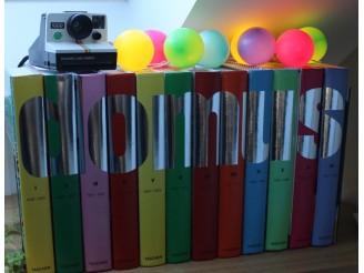 12 boules multicolores Inparty! longueur 3,3m. Guirlande LED intérieure USB