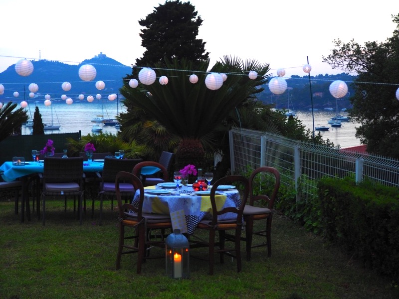 Guirlande LED lumineuse raccordable 100 lanternes 30m